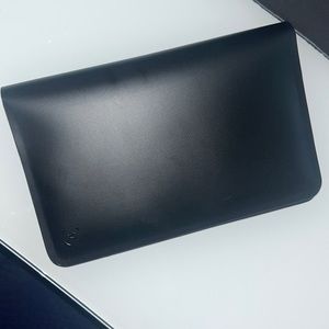 Lululemon More miles travel wallet